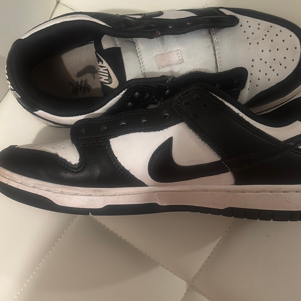 Nike Black and White Sneakers